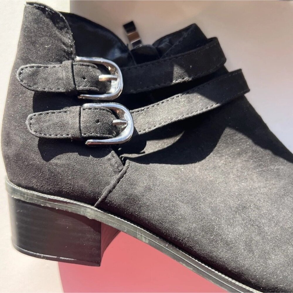 Italian Shoemakers Women’s Sz 7.5 LILAH Ankle Booties Black Strap Belt Western - Picture 7 of 15